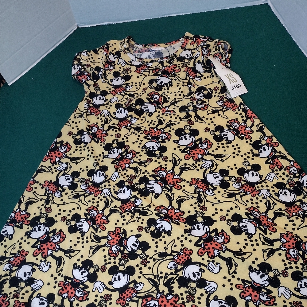 LULAROE Size XS DISNEY Print Minnie Mouse Carly Dress yellow Short Sleeve. New w